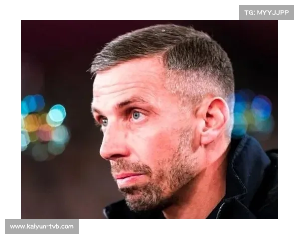 加里-奥尼尔执教斯特拉斯堡,战术变革启航 加里-奥尼尔执教斯特拉斯堡,战术变革启航